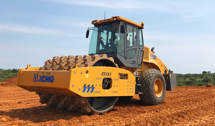 XCMG manufacturer 18 ton road rollers XS183J china new hydraulic road roller compactor price